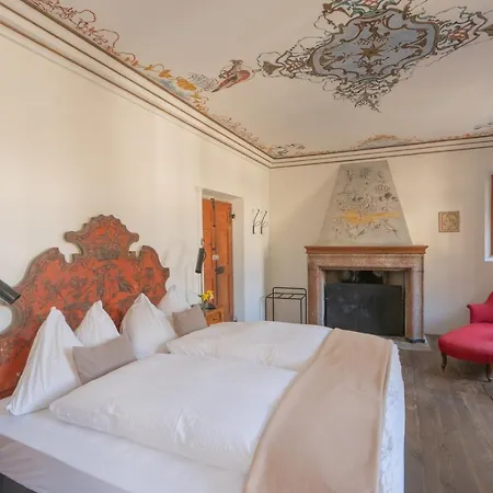 Palazzo Salis *